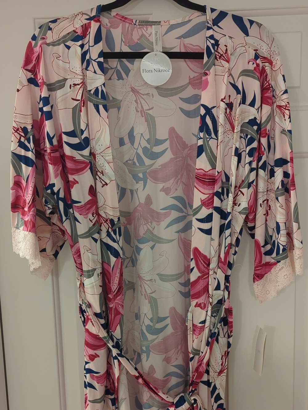 Flora Nikrooz Floral Kimono Robe